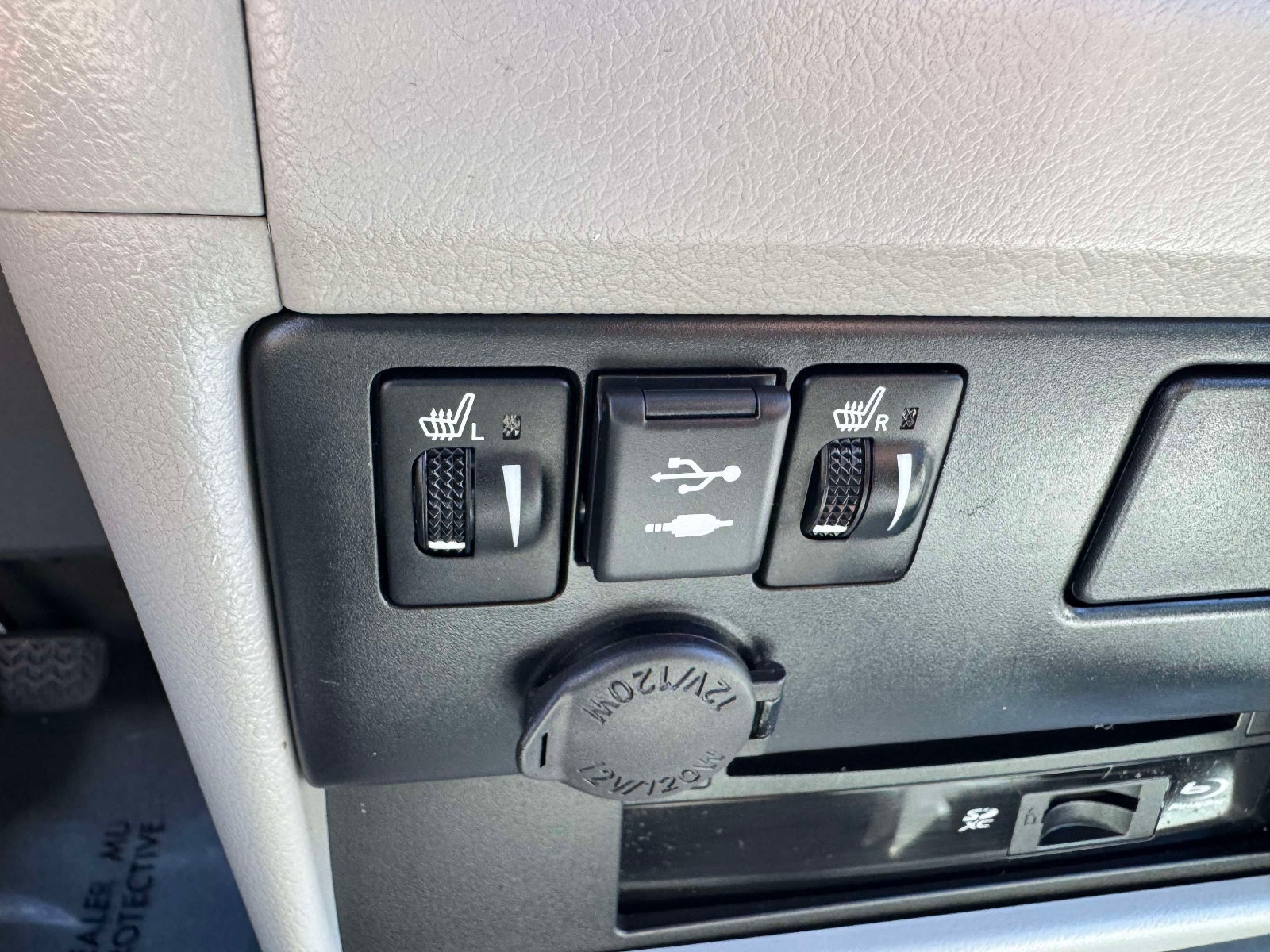 2020 Toyota Sienna XLE Premium 7 Passenger