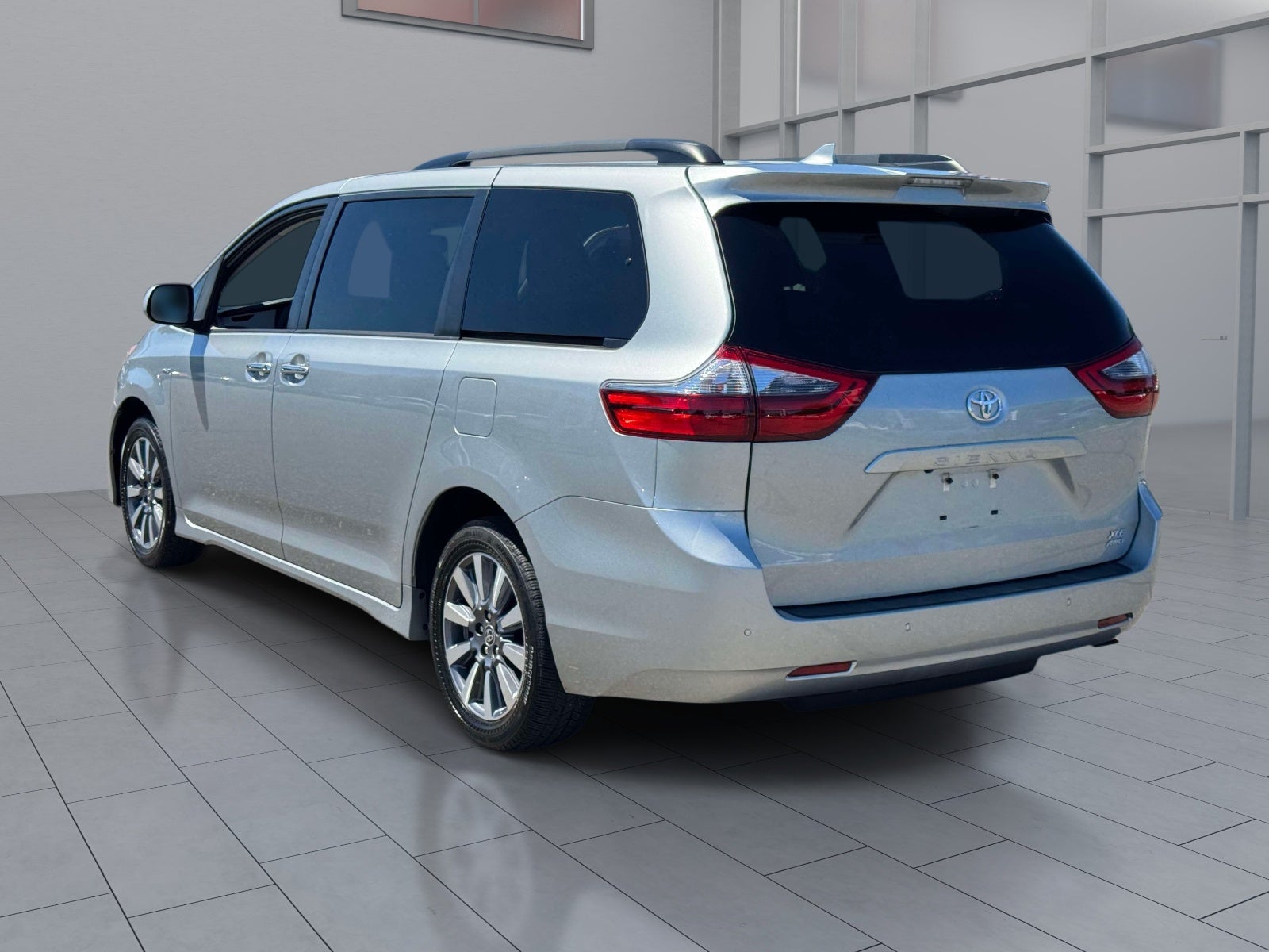 2020 Toyota Sienna XLE Premium 7 Passenger