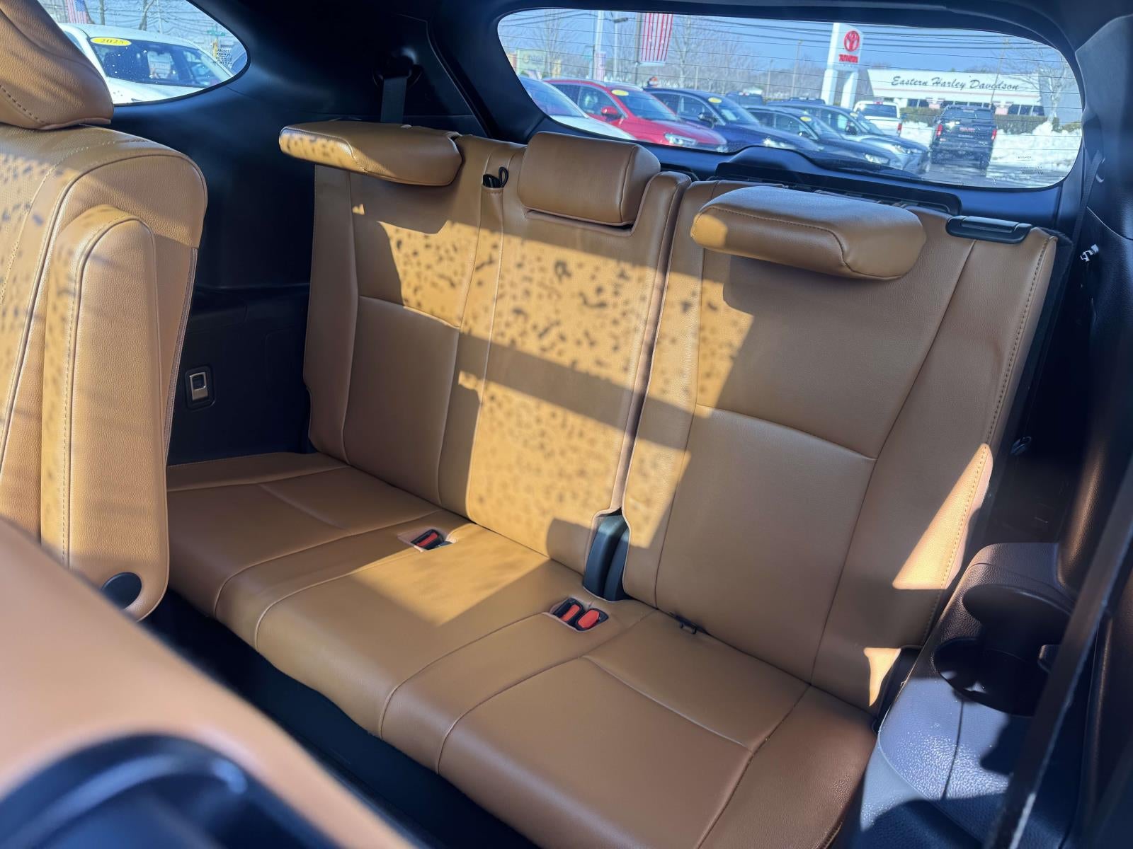 2021 Toyota Highlander Hybrid Platinum