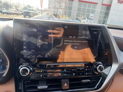 2021 Toyota Highlander Hybrid Platinum