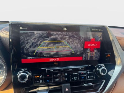 2021 Toyota Highlander Hybrid Platinum