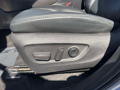 2023 Toyota Highlander Hybrid Platinum