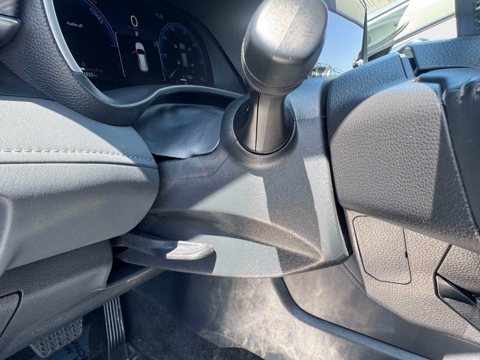2023 Toyota Highlander Hybrid Platinum