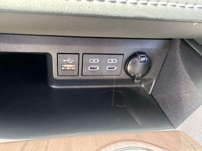 2023 Toyota Highlander Hybrid Platinum