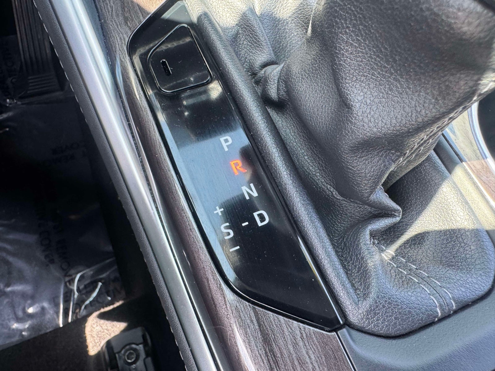 2023 Toyota Highlander Hybrid Platinum