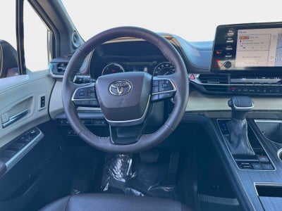 2023 Toyota Sienna Platinum 7 Passenger