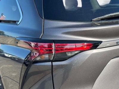 2023 Toyota Sienna Platinum 7 Passenger