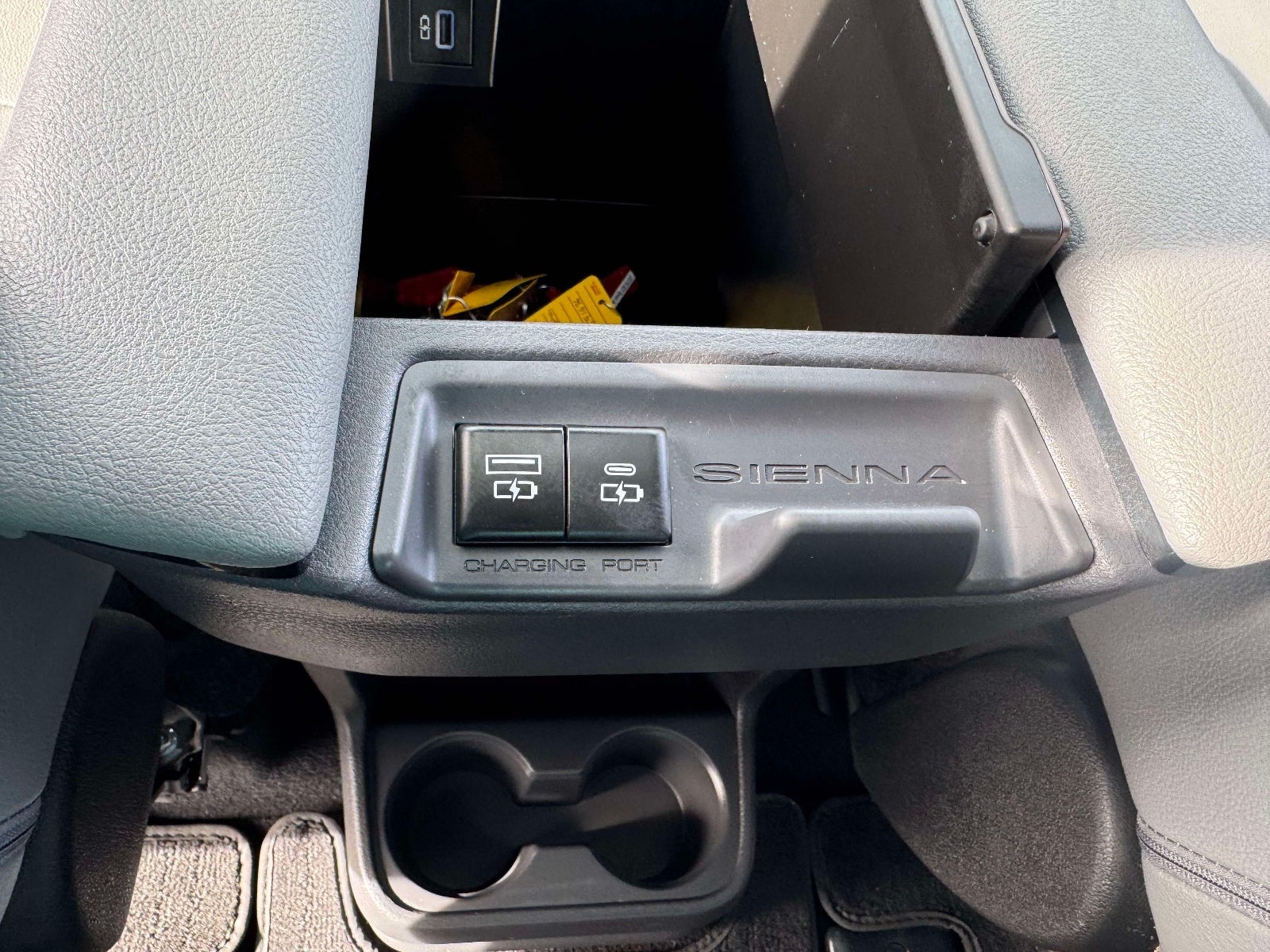 2024 Toyota Sienna XLE 7 Passenger