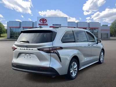 2024 Toyota Sienna XLE 7 Passenger