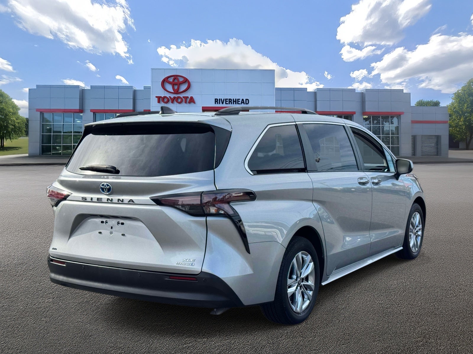 2024 Toyota Sienna XLE 7 Passenger