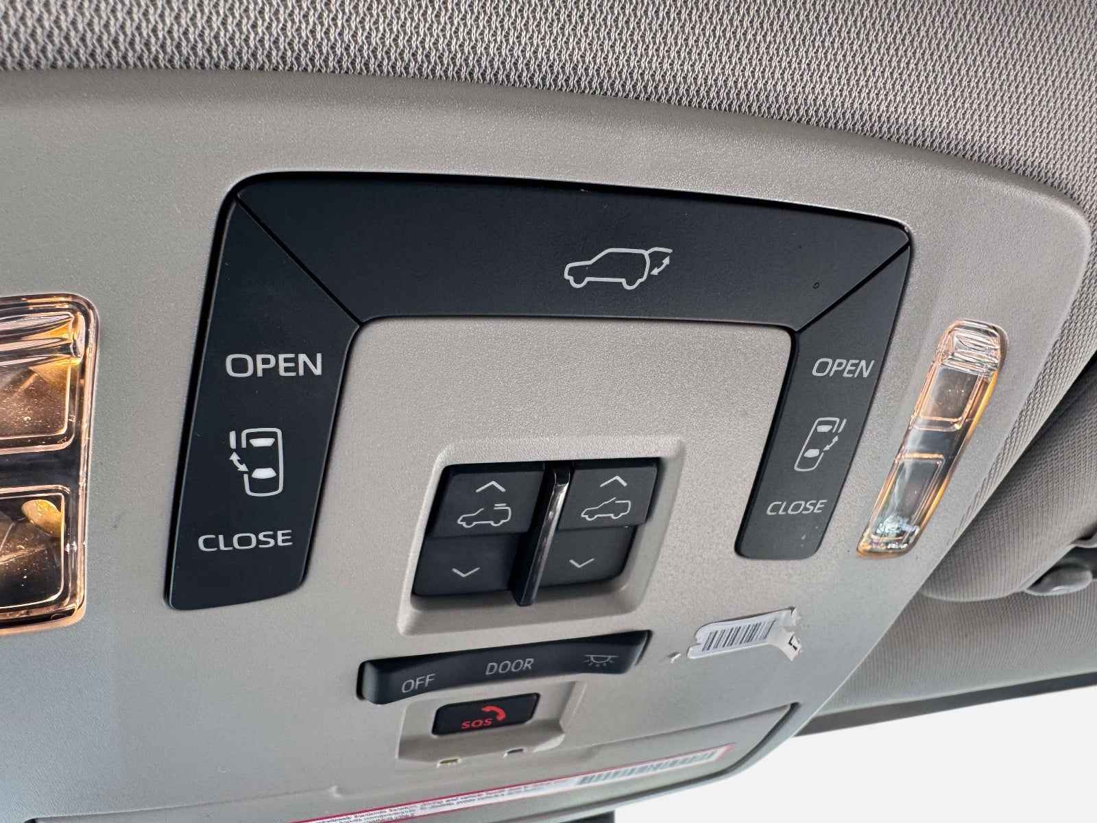 2023 Toyota Sienna XLE 7 Passenger