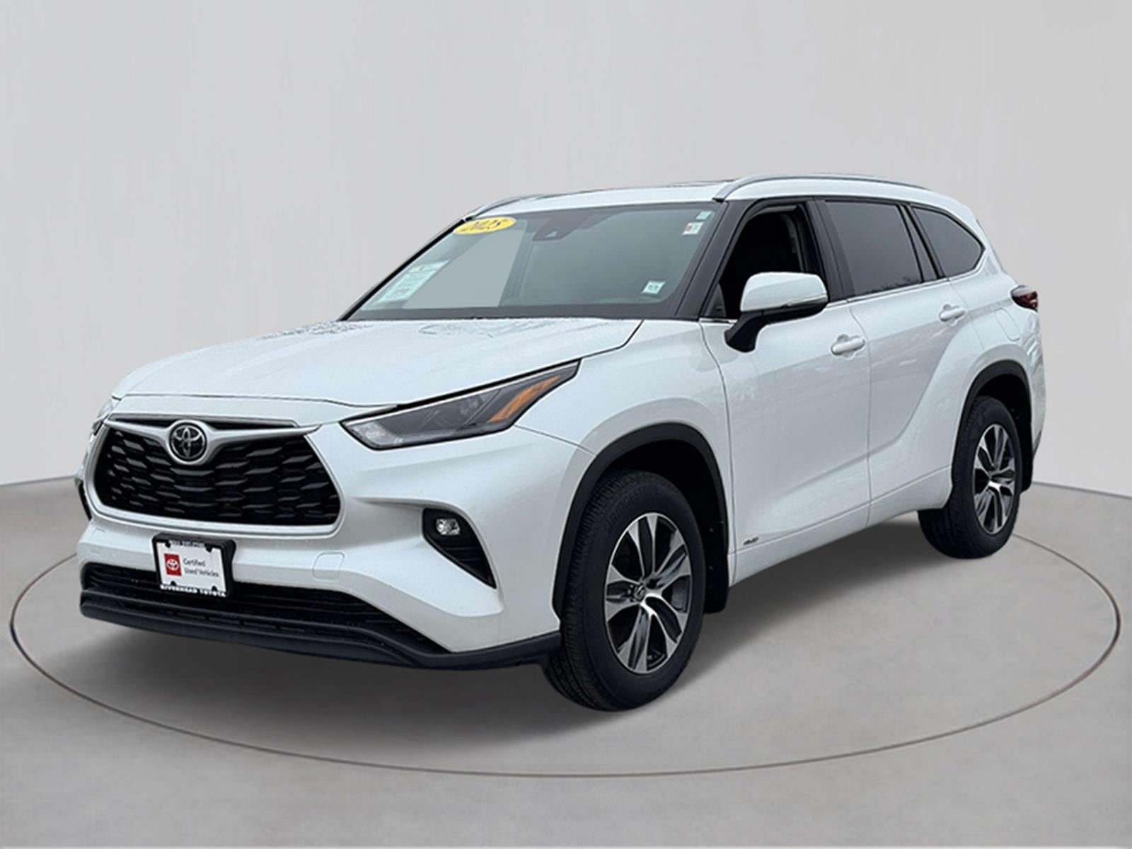 2025 Toyota Highlander Hybrid XLE