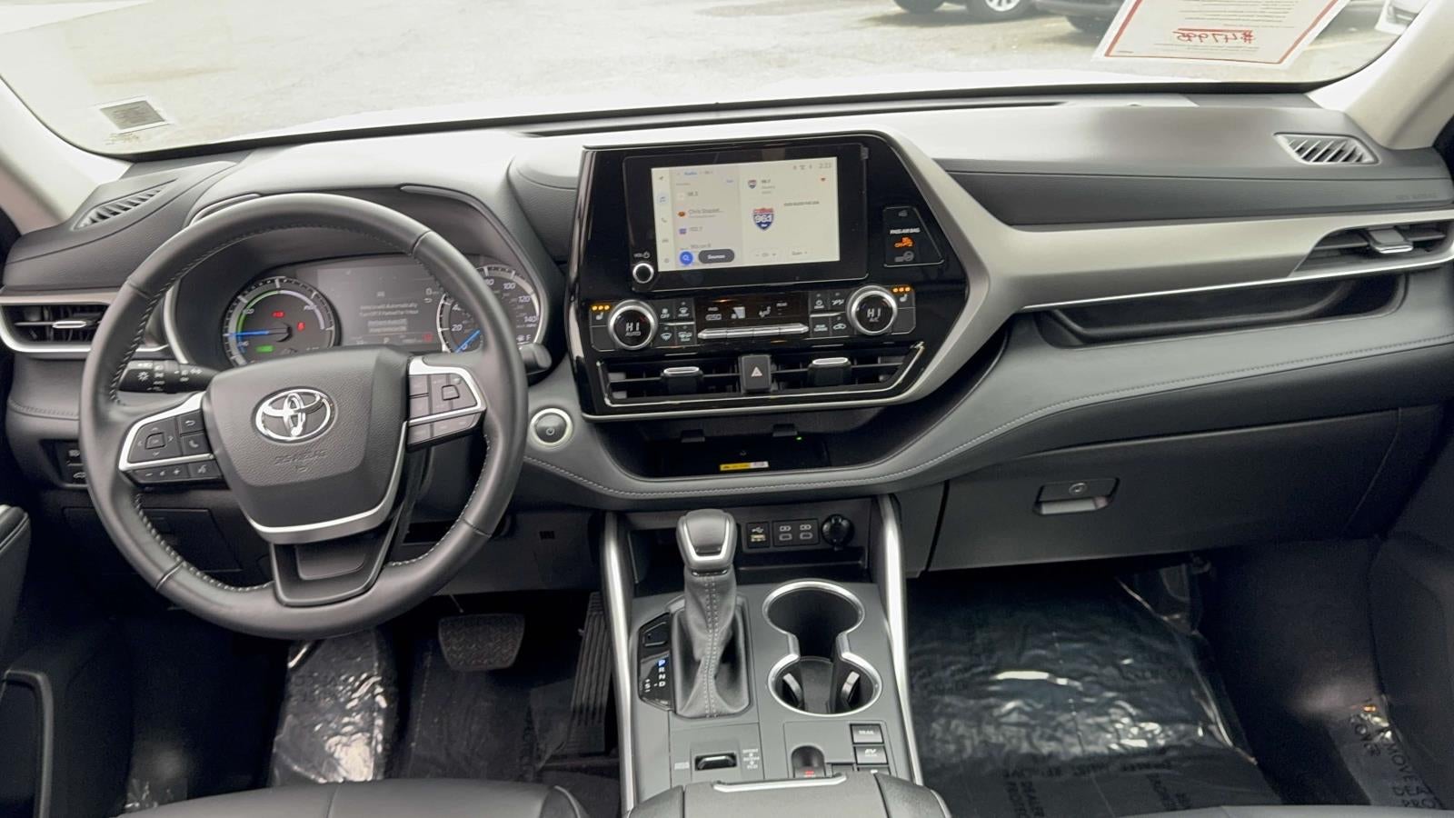 2025 Toyota Highlander Hybrid XLE