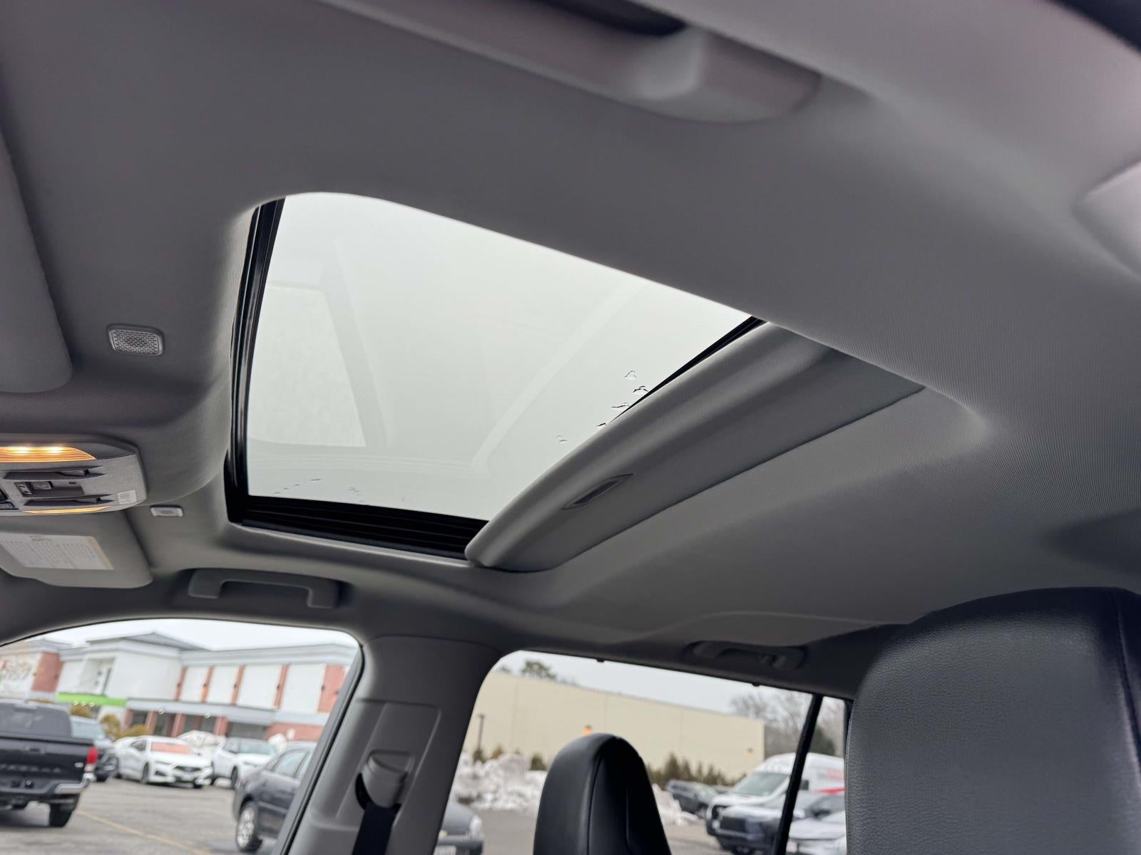 2025 Toyota Highlander Hybrid XLE