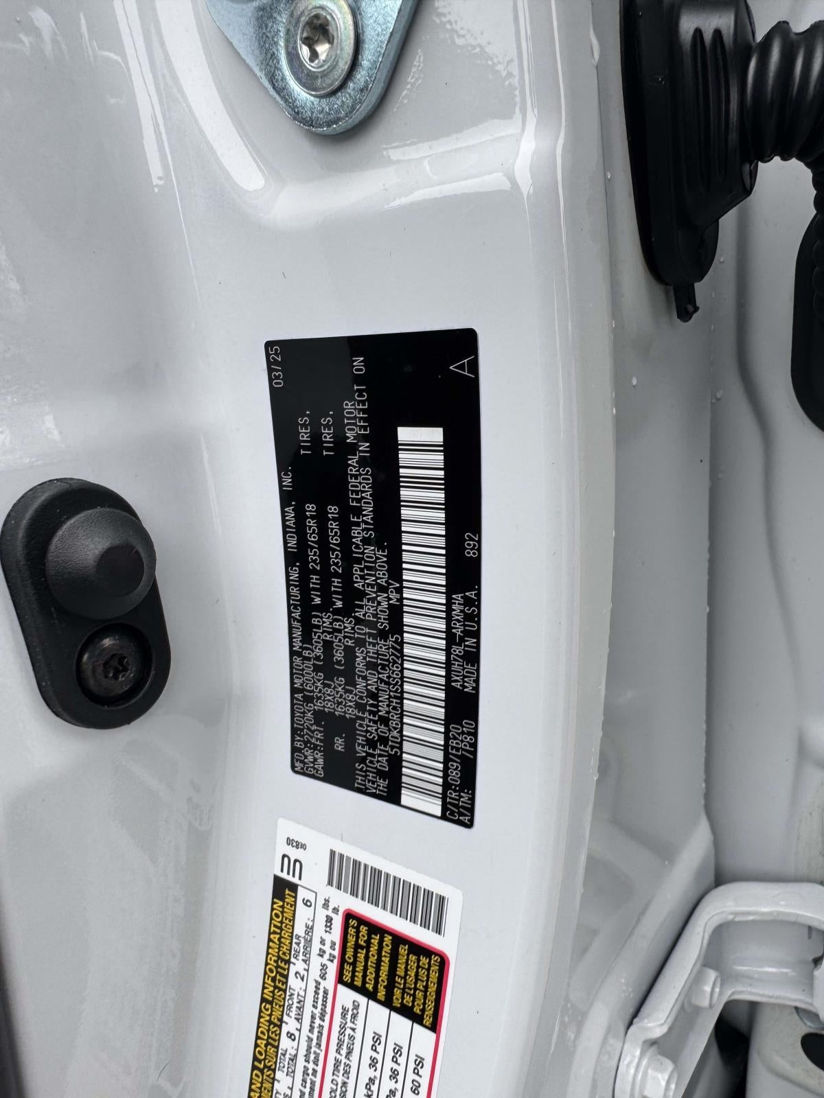 2025 Toyota Highlander Hybrid XLE