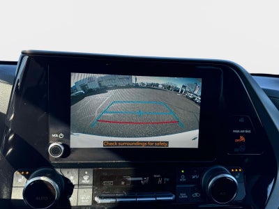 2023 Toyota Highlander Hybrid XLE