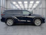 2024 Toyota Highlander Platinum