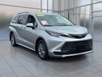 2023 Toyota Sienna LE 8 Passenger