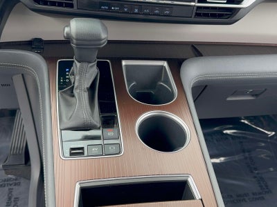 2023 Toyota Sienna LE 8 Passenger