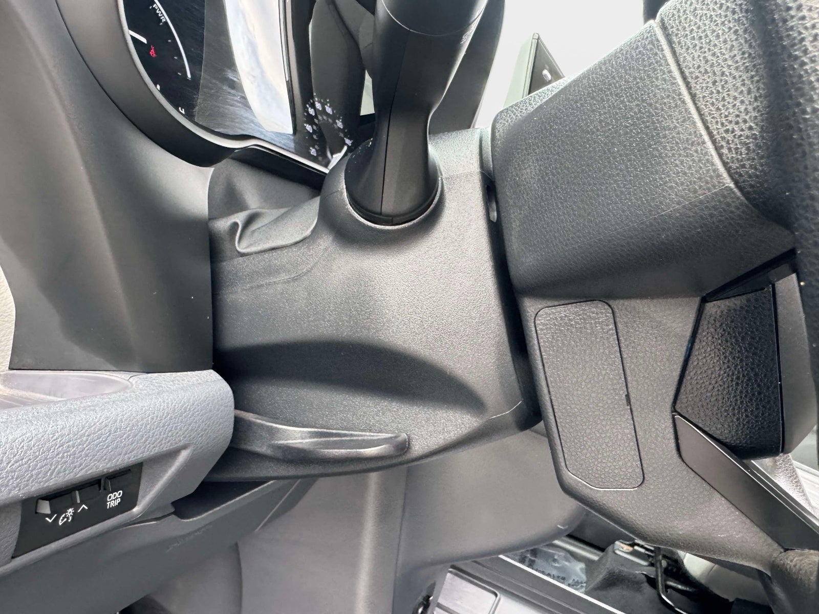 2023 Toyota Sienna LE 8 Passenger