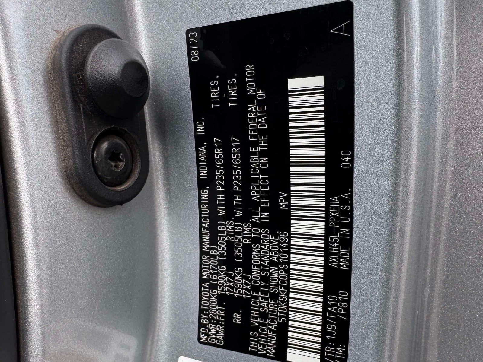 2023 Toyota Sienna LE 8 Passenger