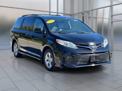 2020 Toyota Sienna LE 8 Passenger