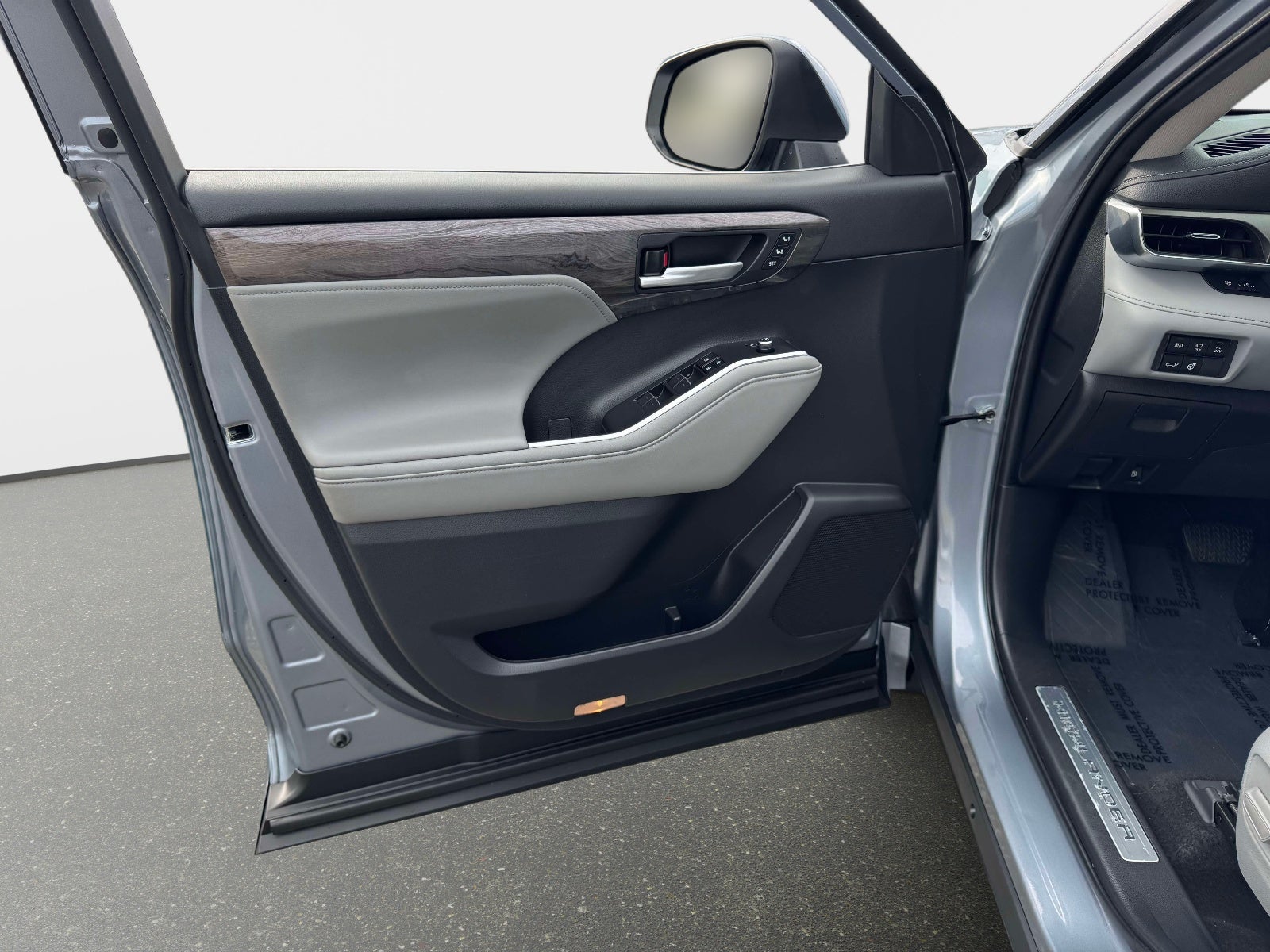 2023 Toyota Highlander Hybrid Limited