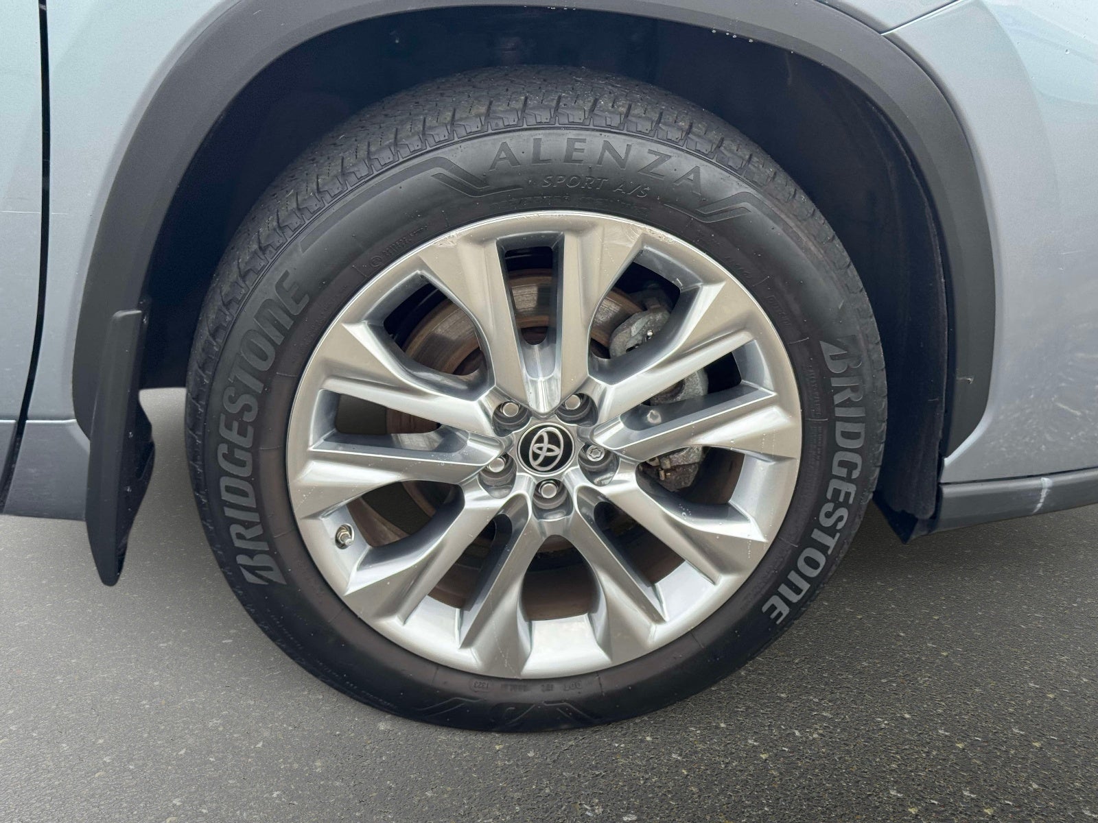2023 Toyota Highlander Hybrid Limited