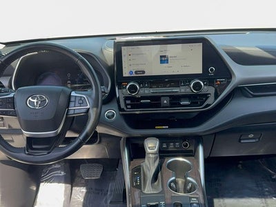 2023 Toyota Highlander Hybrid Limited