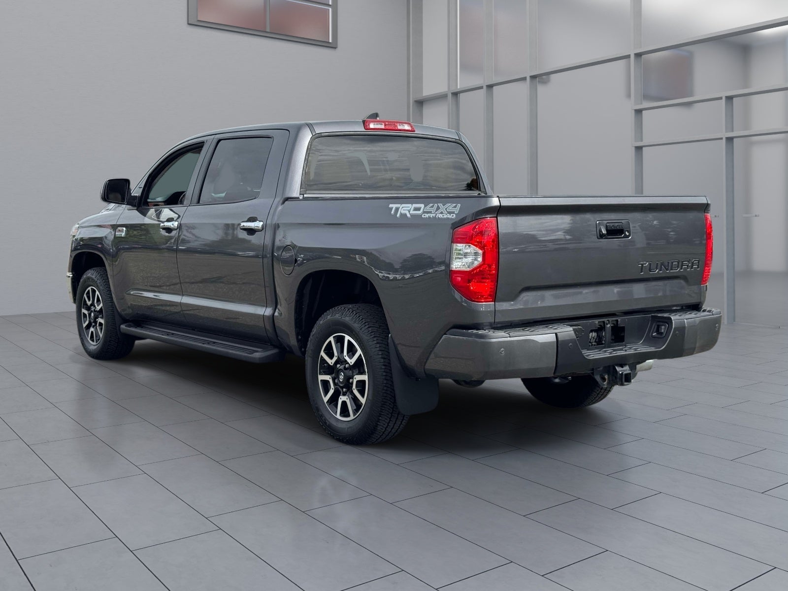 2020 Toyota Tundra Platinum 5.7L V8