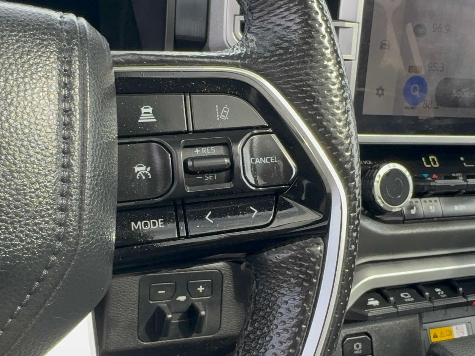 2024 Toyota Tundra Hybrid Platinum