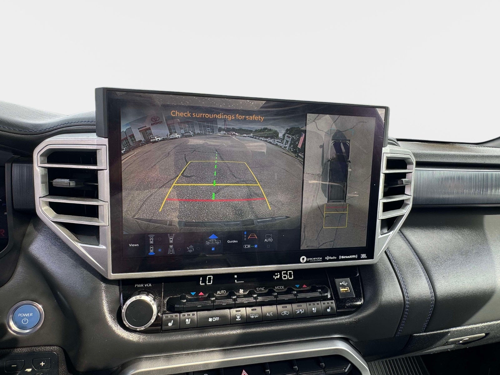 2024 Toyota Tundra Hybrid Platinum