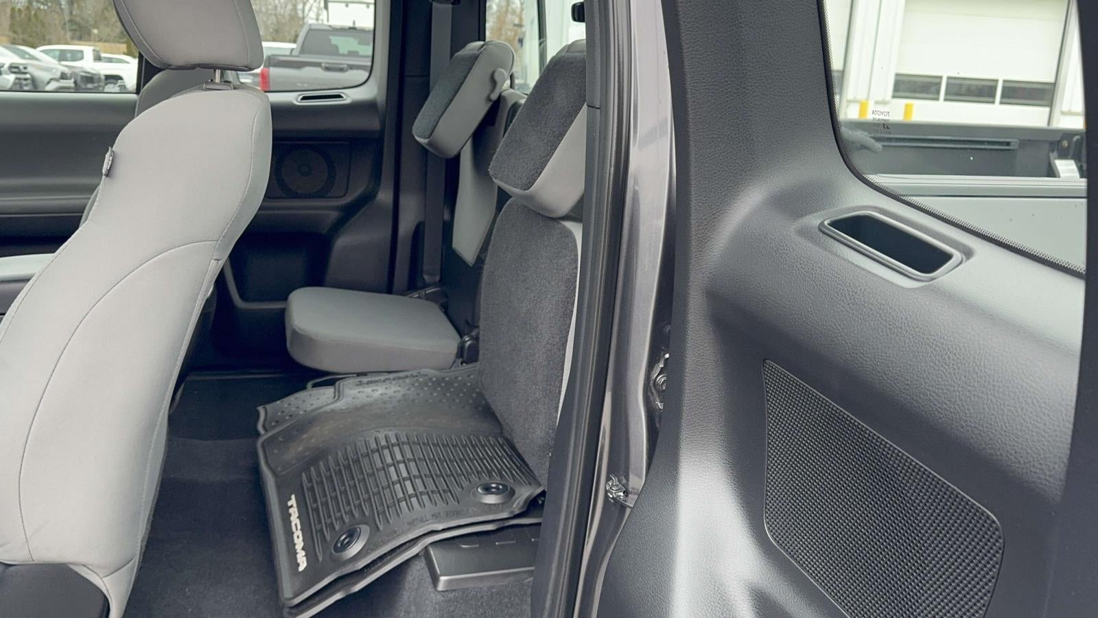 2016 Toyota Tacoma SR5