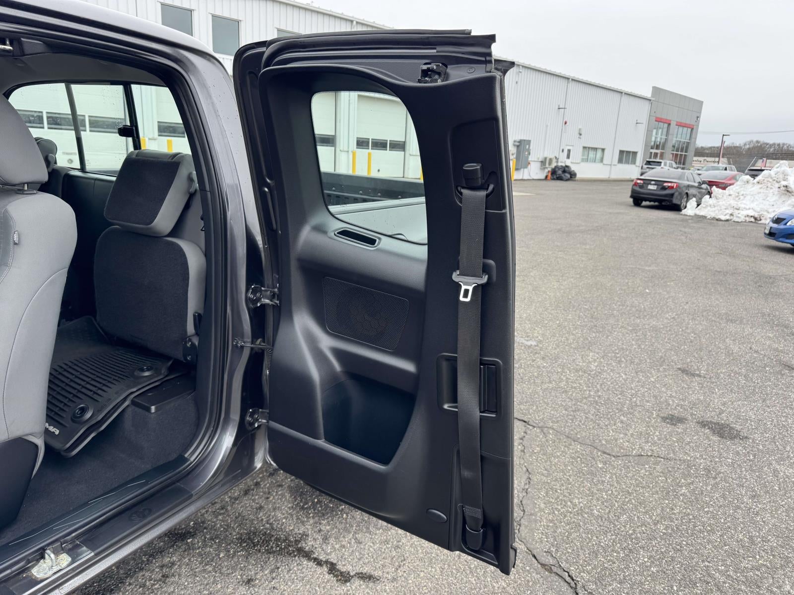 2016 Toyota Tacoma SR5