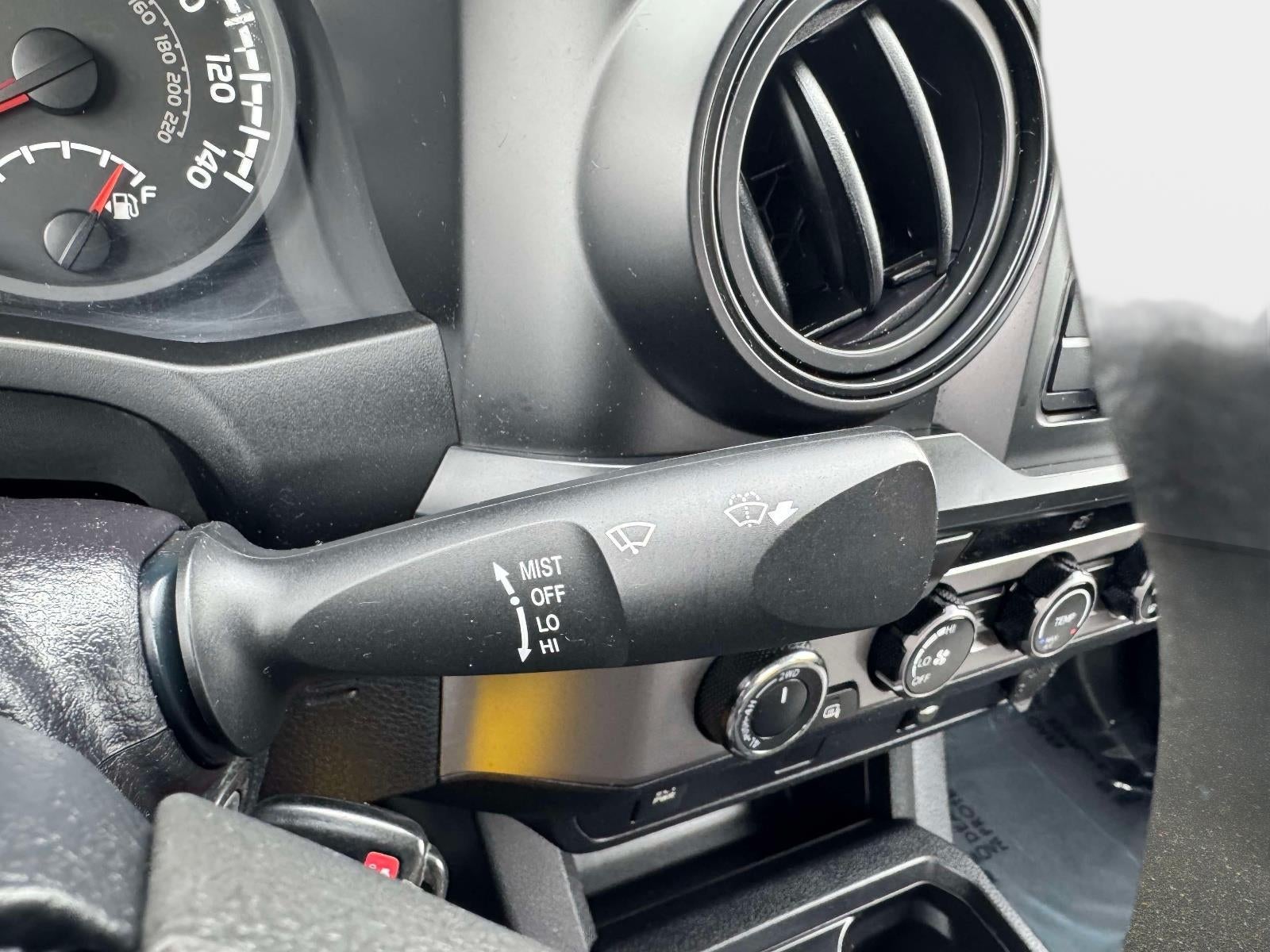 2016 Toyota Tacoma SR5