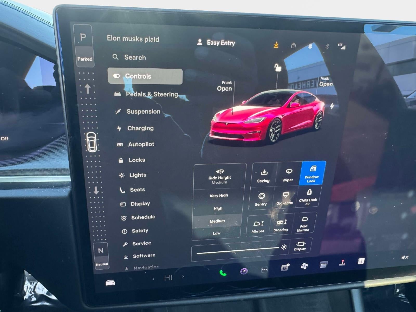 2022 Tesla Model S Plaid