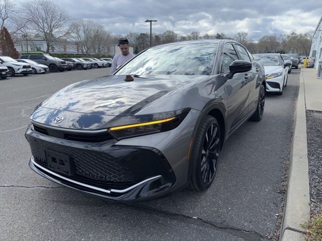2023 Toyota Crown Platinum
