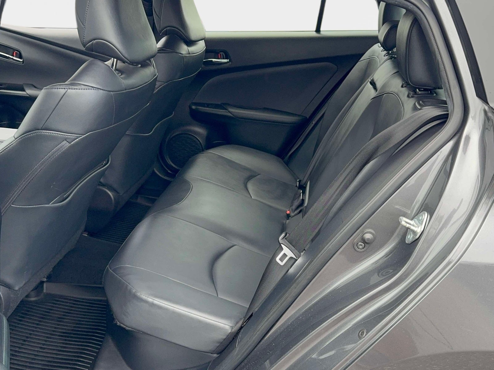 2022 Toyota Prius XLE AWD e