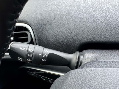 2022 Toyota Prius XLE AWD e