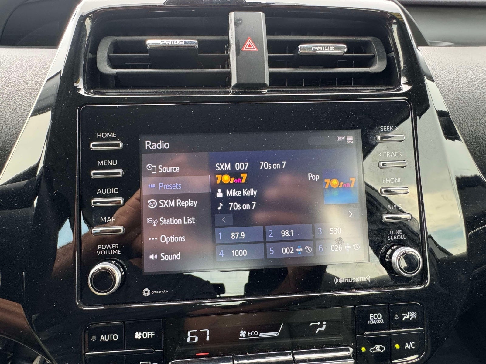 2022 Toyota Prius XLE AWD e