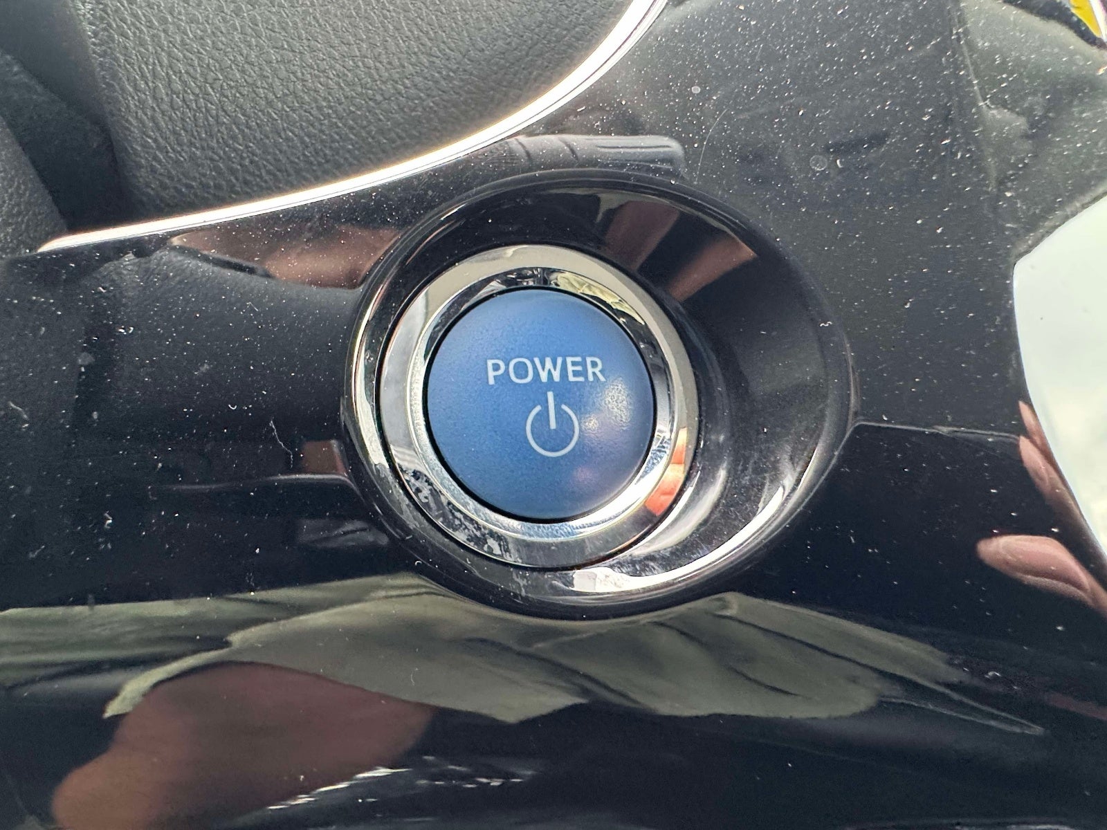 2022 Toyota Prius XLE AWD e