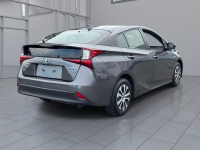 2022 Toyota Prius XLE AWD e