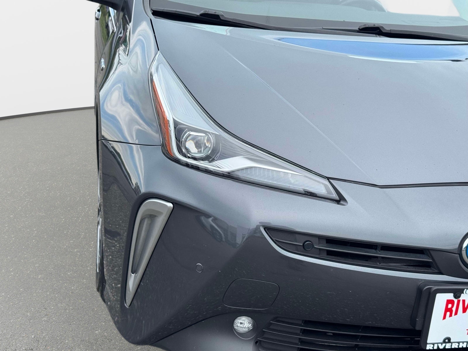 2022 Toyota Prius XLE AWD e