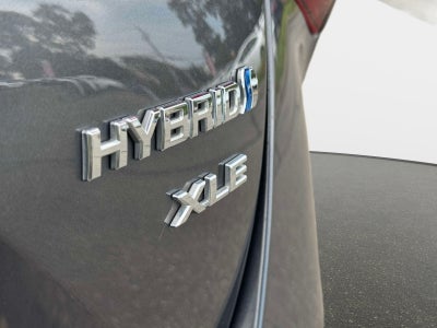 2022 Toyota Prius XLE AWD e