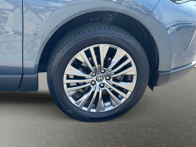 2023 Toyota Venza XLE