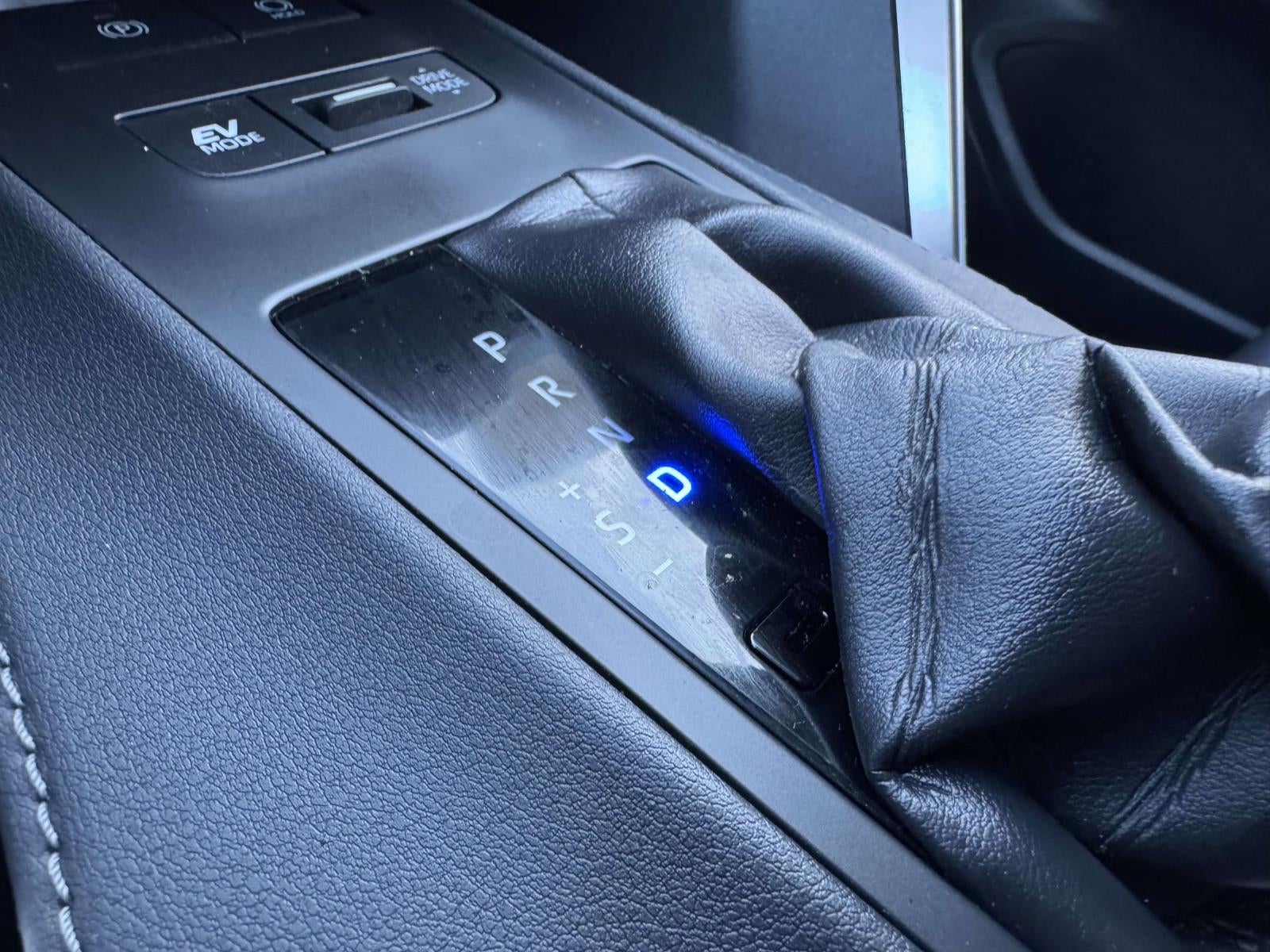 2023 Toyota Venza LE