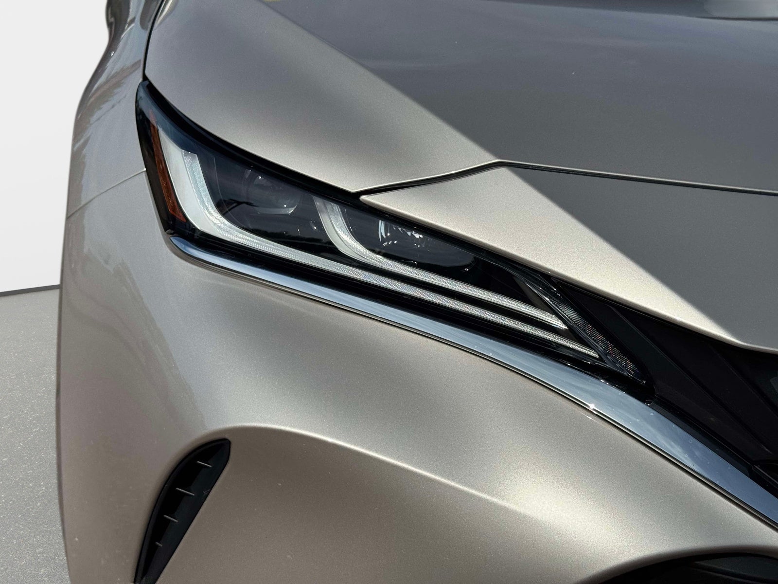 2023 Toyota Venza LE