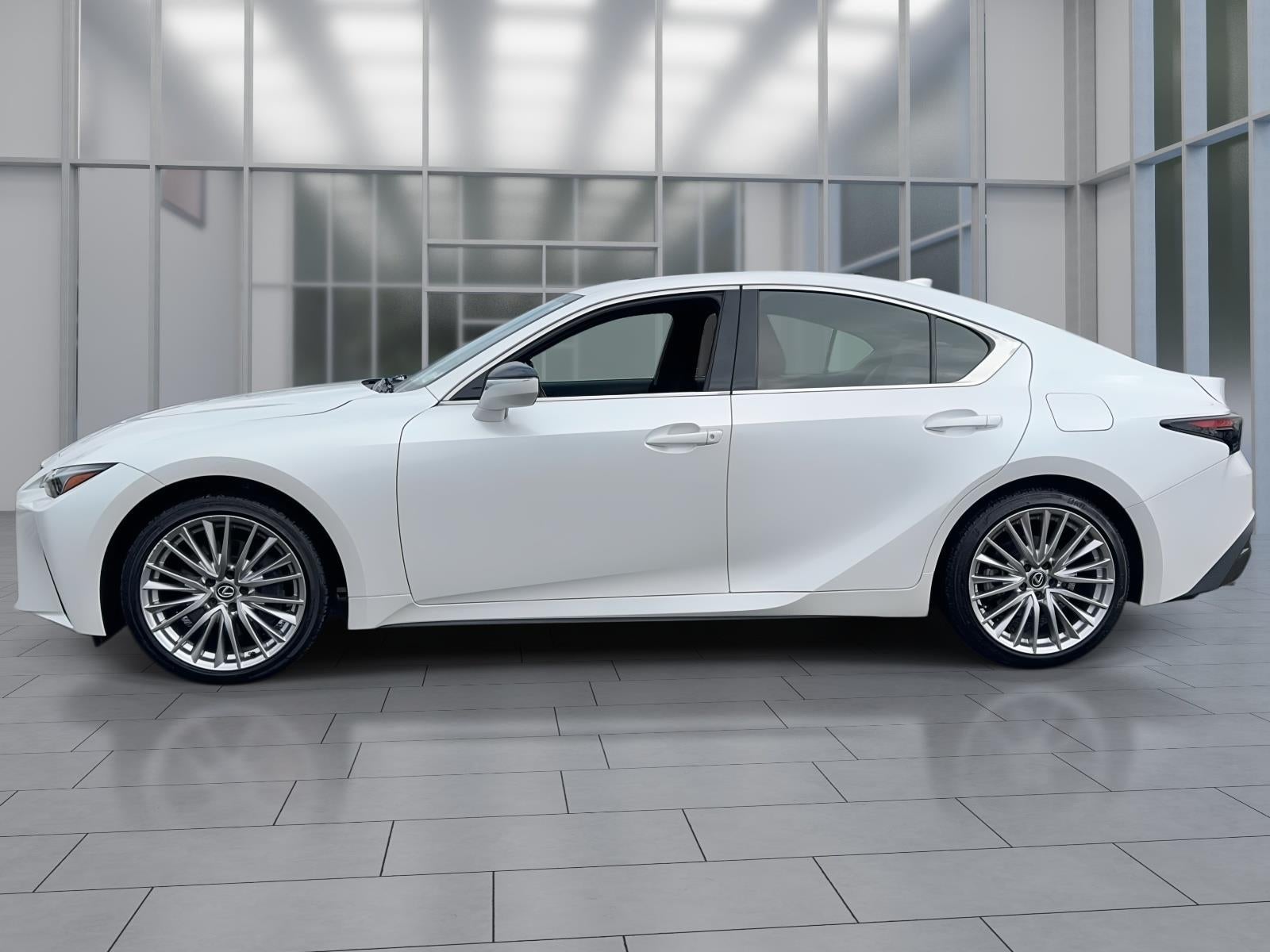 2023 Lexus IS 300