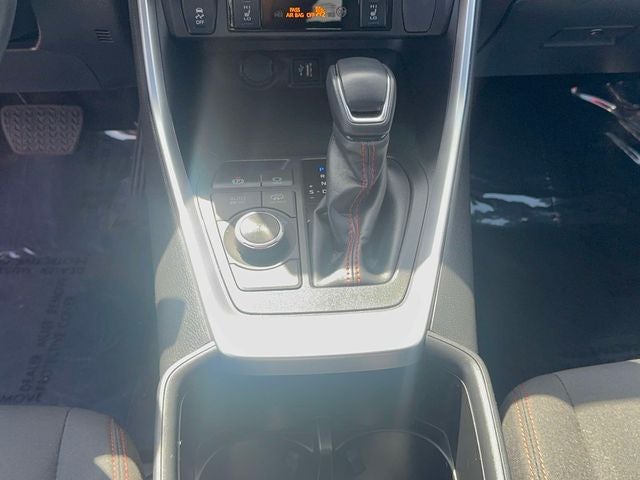 2024 Toyota RAV4 Prime SE