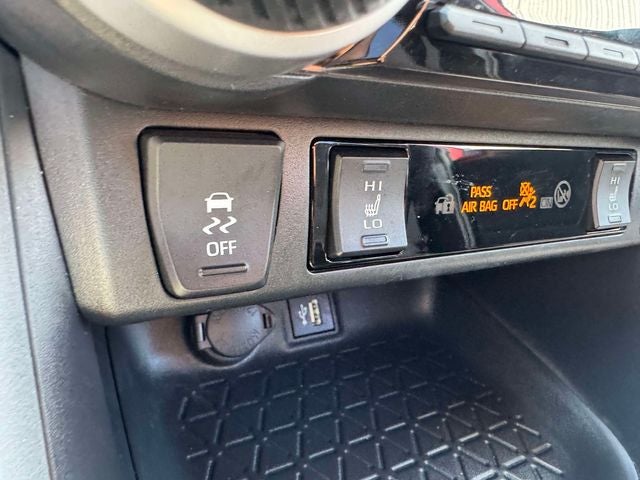 2024 Toyota RAV4 Prime SE